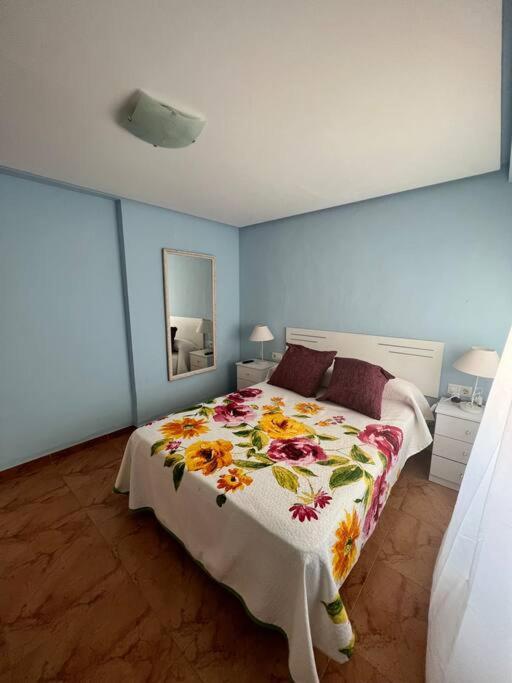 Apartament Apartamento Coloso Faro de Cullera Zewnętrze zdjęcie